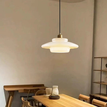 Tijdloze Witte Glazen Hanglamp voor een Elegant Interieur