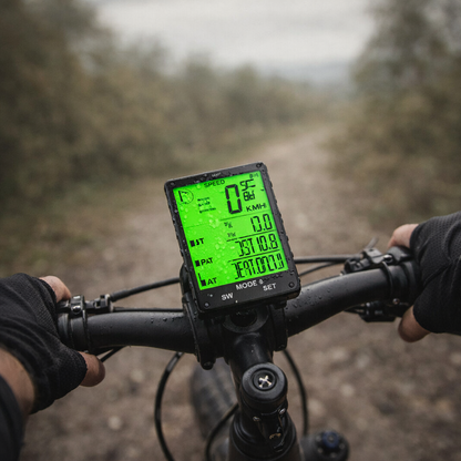 Fietscomputer zwart en zilver met digitaal LCD scherm