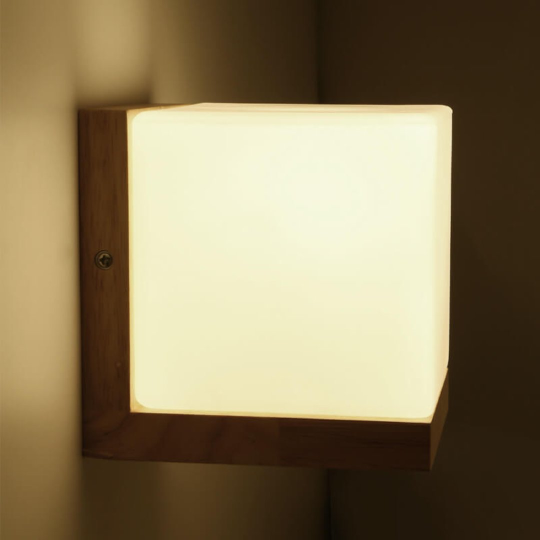 EcoShine - Moderne wandlamp van hout