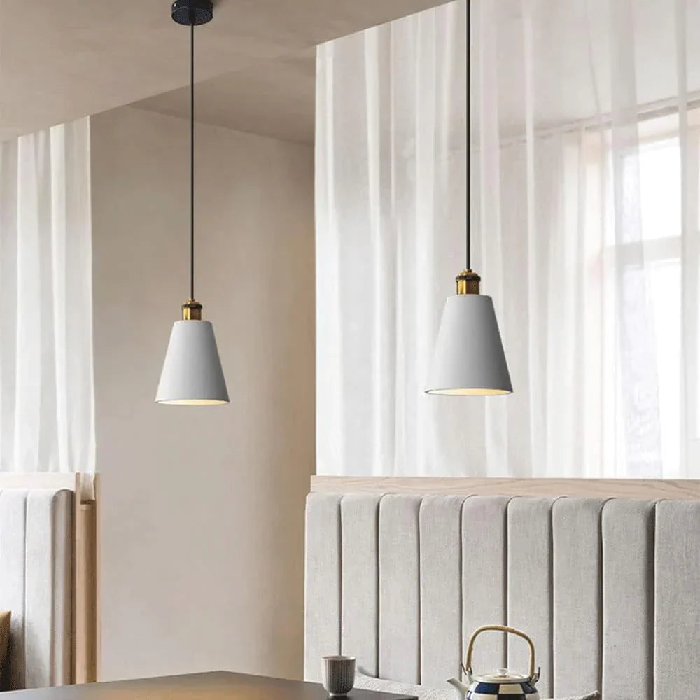 Scandinavische plafondlamp met modern design