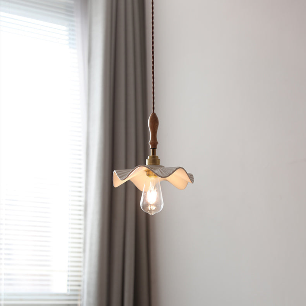 Vintage Hanglamp met Elegante Messing Accenten