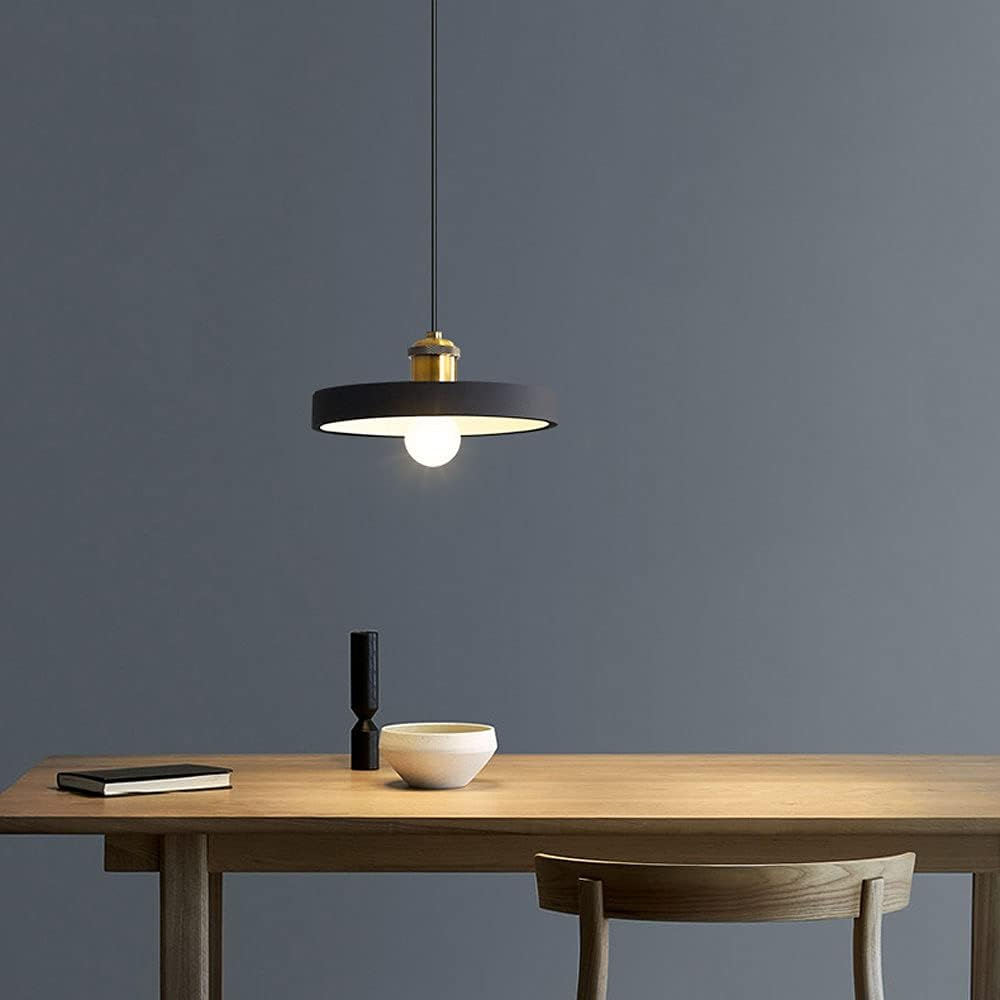 Scandinavische plafondlamp met modern design