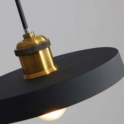 Scandinavische plafondlamp met modern design