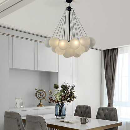 Scandinavische Hanglamp met Matte Glazen Bollen