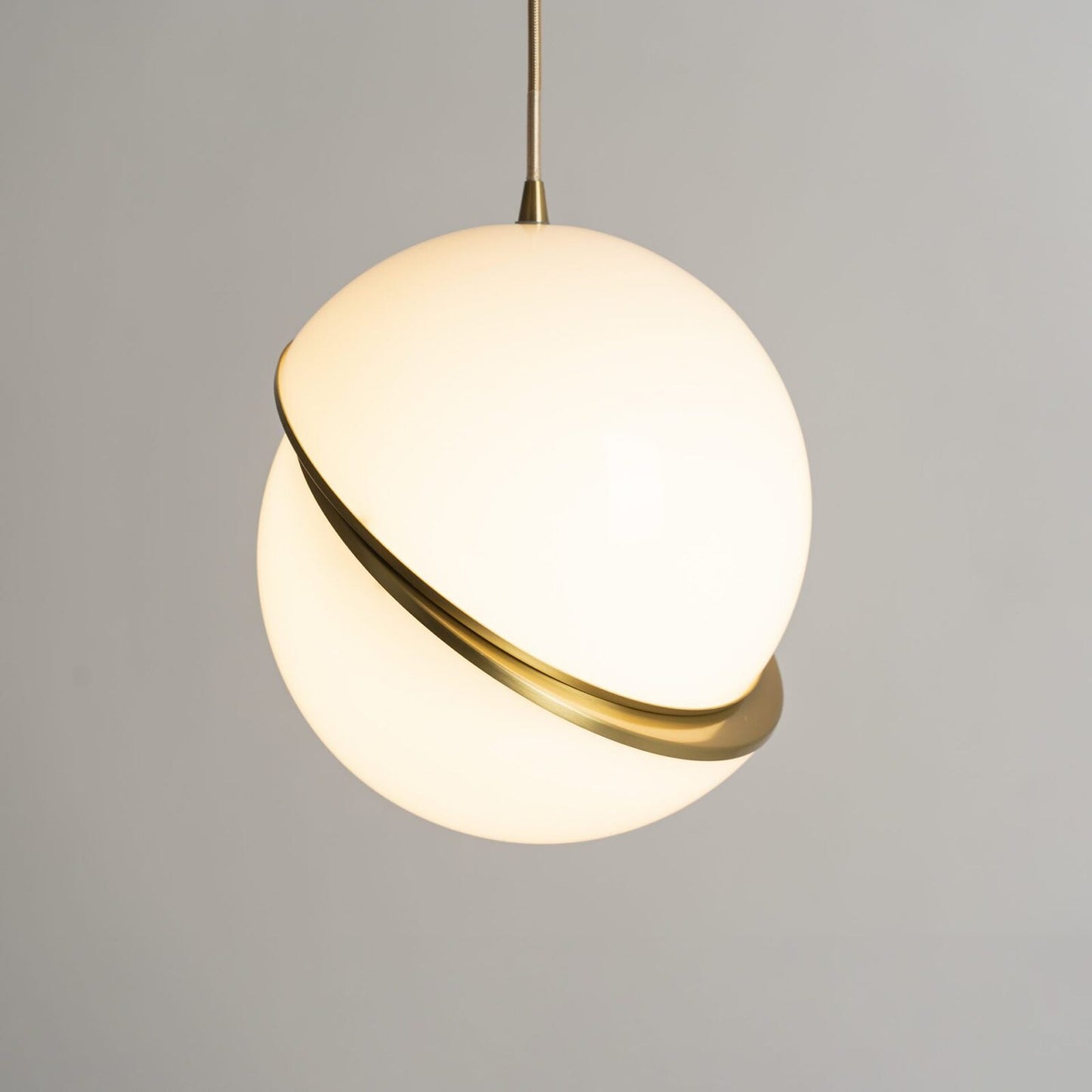 Noordse Hanglamp Maan – Modern en Elegant Design