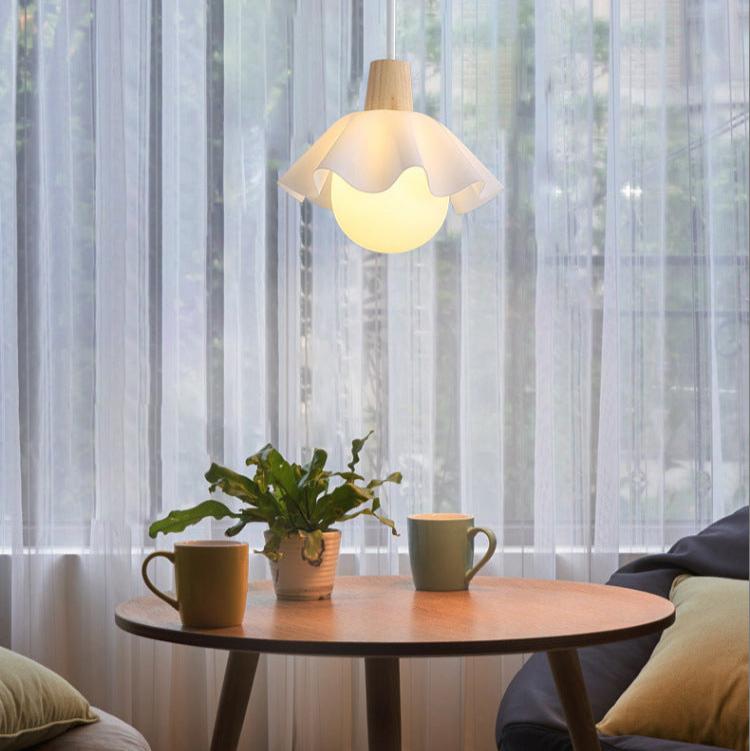 Noordse Houten Hanglamp – Minimalistisch & Verfijnd