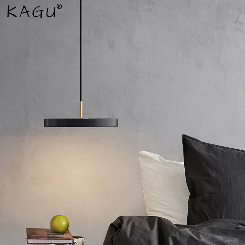 MetalGlow - Lampe suspendue LED en métal OVNI