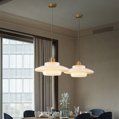 Tijdloze Witte Glazen Hanglamp voor een Elegant Interieur