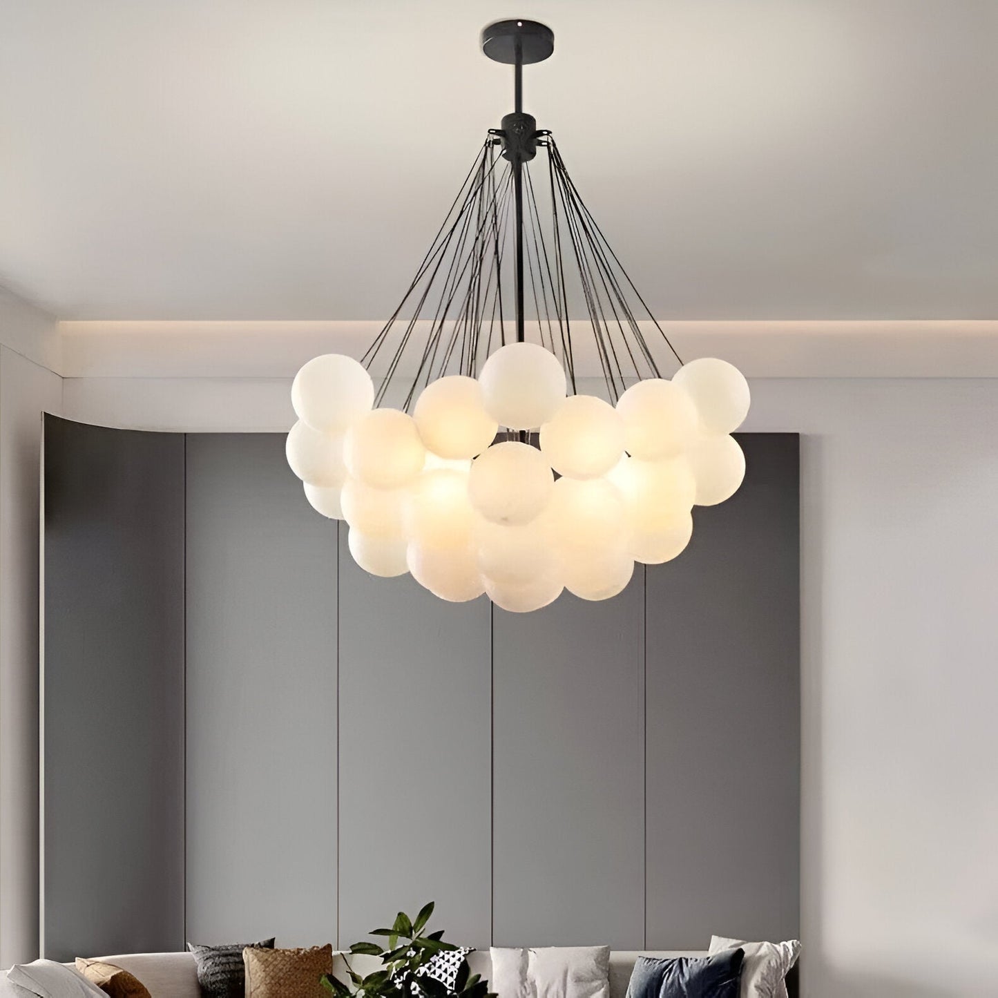 Scandinavische Hanglamp met Matte Glazen Bollen